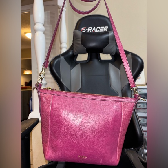 Maroon Fossil Purse - Picture 4 of 4